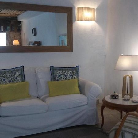 أوبس Ana'S Guest House Chambres D'Hotes المظهر الخارجي الصورة