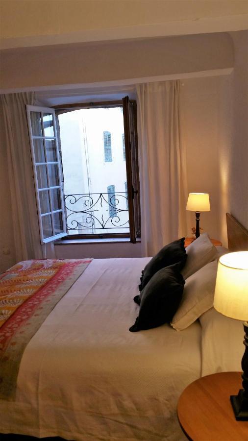 أوبس Ana'S Guest House Chambres D'Hotes المظهر الخارجي الصورة